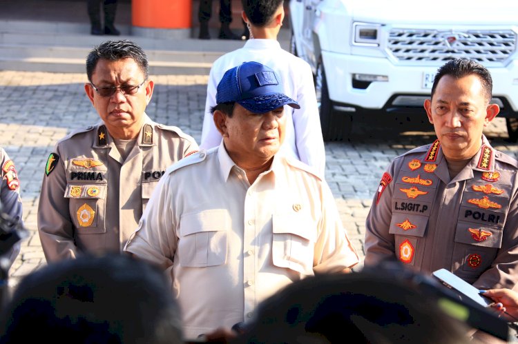Prabowo: Polisi Terluka Saat Ricuh Akan Dapat Kenaikan Pangkat Luar Biasa